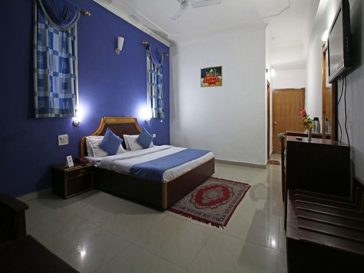 Oyo 5667 Katra Continental Hotell Exteriör bild